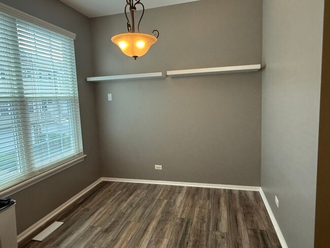 Building Photo - 2340 Hudson Cir