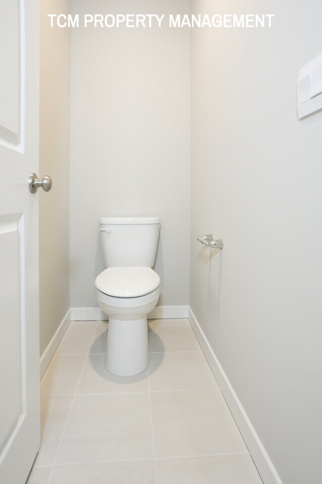 Building Photo - 18818-18813 13th Ave W