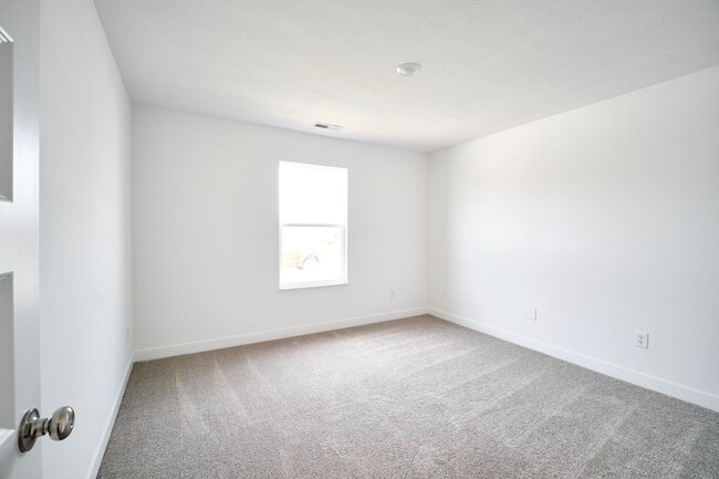 Building Photo - 8707 Maroska St