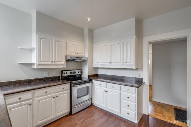 Building Photo - 766 23rd Ave