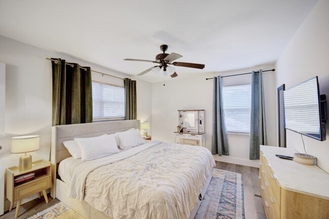 Building Photo - 1024 Juniper Ave