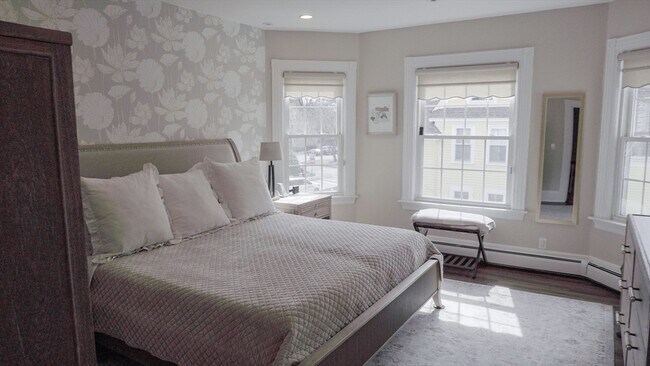 Building Photo - 15 Waban St