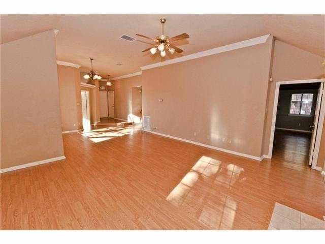 Building Photo - 5913 Shanghai Pierce Rd