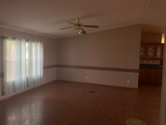 Building Photo - 263 Peaceful Valley Rd