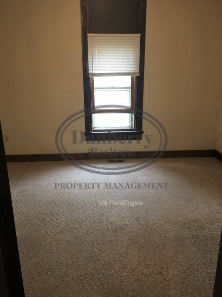 Building Photo - 319 Frazer St