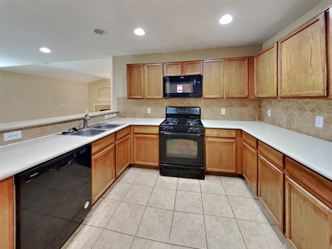 Building Photo - 2807 Bison Bluff