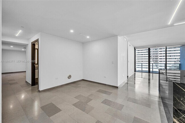 Building Photo - 88 SW 7th St