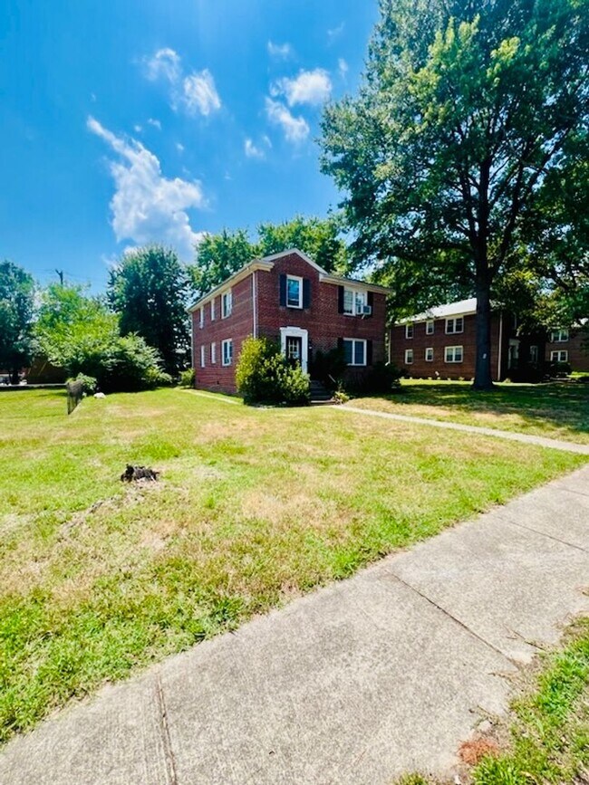 Building Photo - 5303 W Franklin St