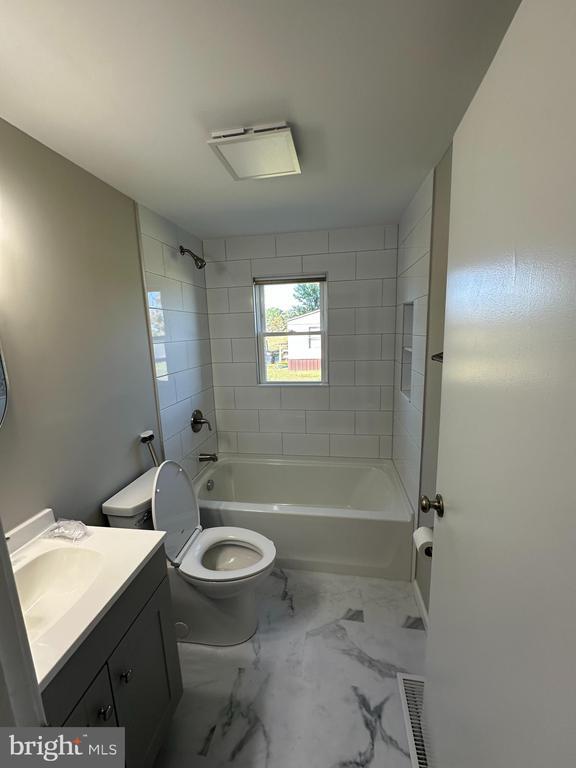 Building Photo - 938 Forrest Dr