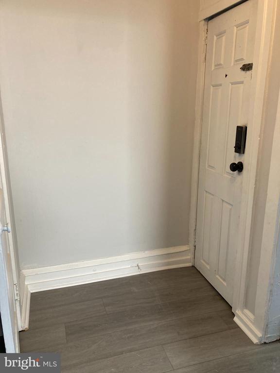 Building Photo - 131 E Roosevelt Blvd