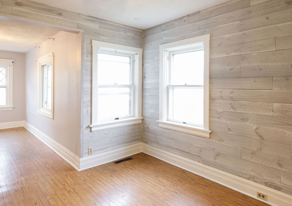 Building Photo - 226 Bluff St