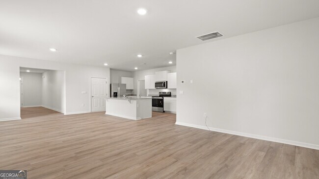 Building Photo - 102 Glenrise Dr