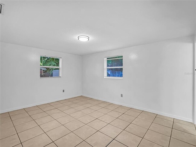 Building Photo - 1821 Bellgrove St