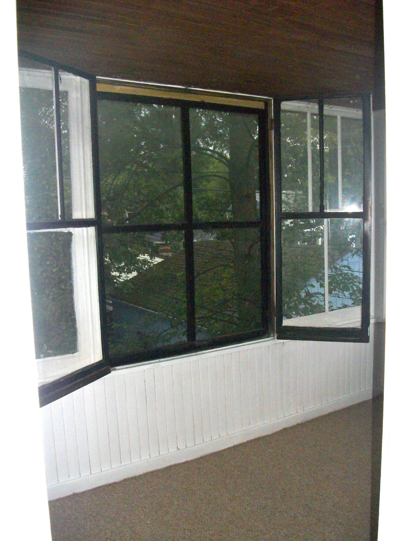 Sunporch - 164 Hamilton Dr