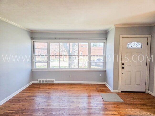 Building Photo - Charming 2 bedroom 1 bath home in Beaverdale area!