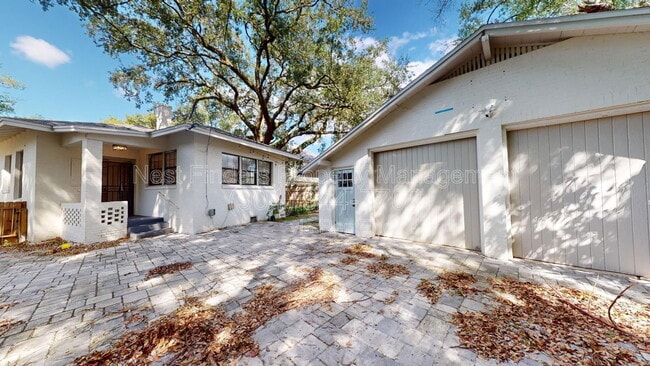 Building Photo - 1108 Landon Ave