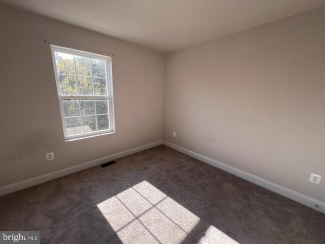 Building Photo - 23788 Myrtle Glen Way
