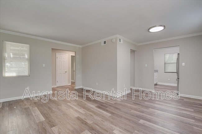 Building Photo - 1406 Johns Rd
