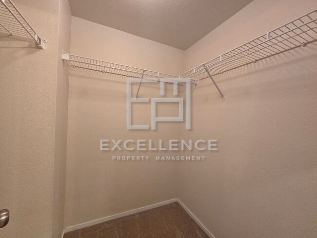 Building Photo - 1/1.5 Townhouse - Pets Negotiable, 1003SF,...