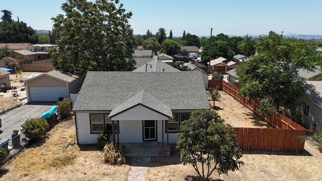 Building Photo - 35227 Ave C