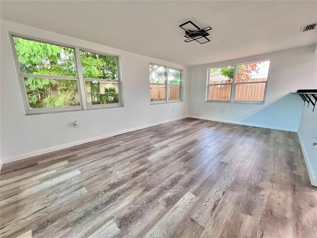 Building Photo - 5703 Andrea Dr