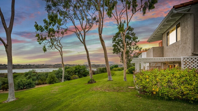 Building Photo - 316 Vista Madera