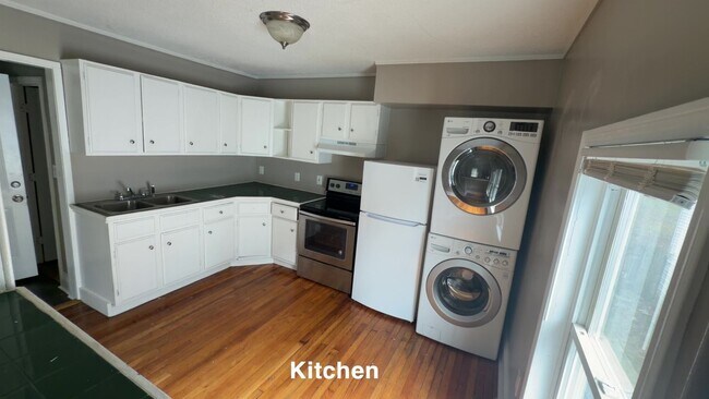 Building Photo - 97 Fremont St