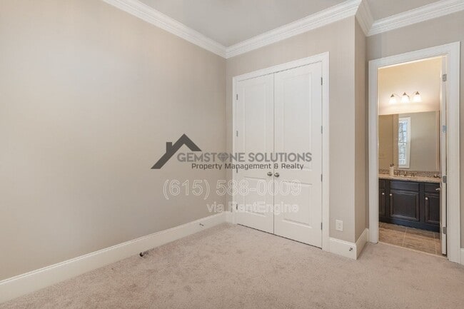 Building Photo - 130 Hobbs Dr
