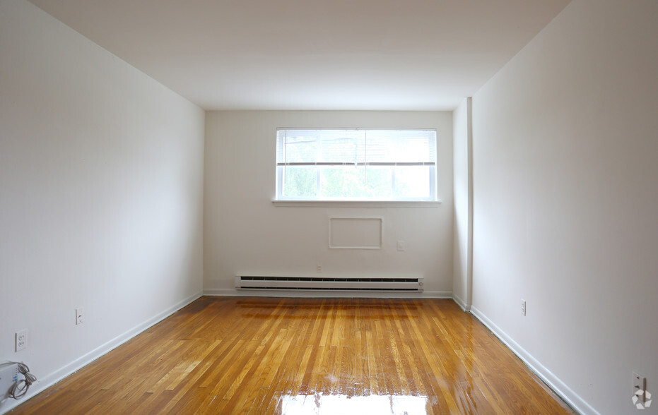 Interior Photo - Oakwood Apartments