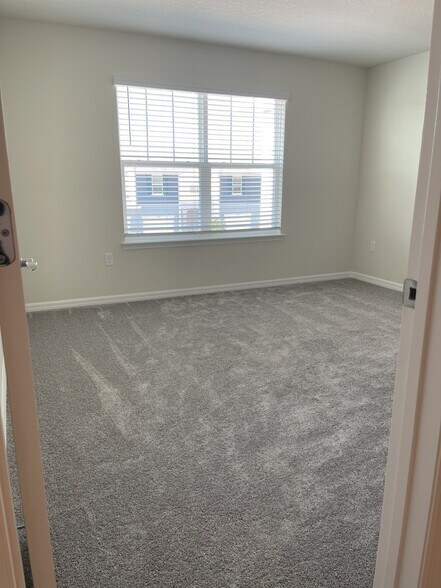 Building Photo - 3156 Emerald Acres Ln
