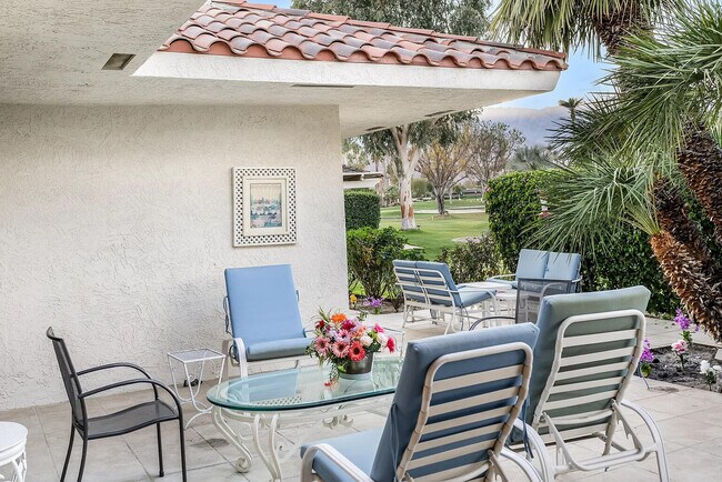 Building Photo - 31 Stanford Dr