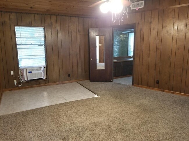 Building Photo - 9510 Powhatan Dr