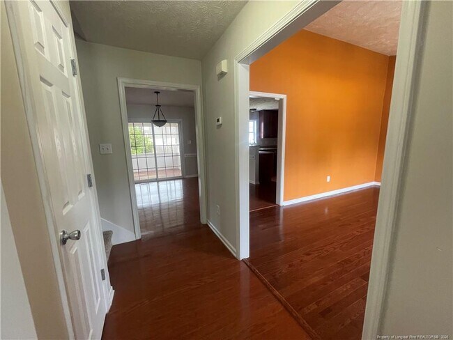 Building Photo - 8240 Frenchorn Ln