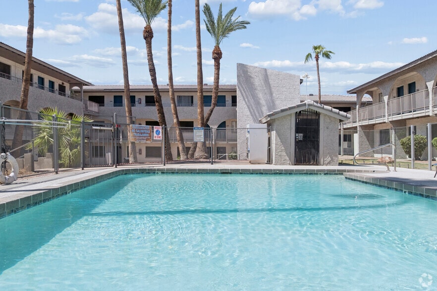 Shimmering Swimming Pool - Sunrise on 35th