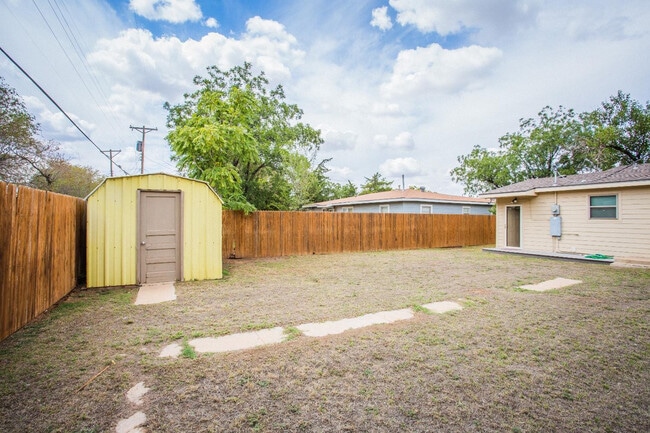 Building Photo - 4407 35th St