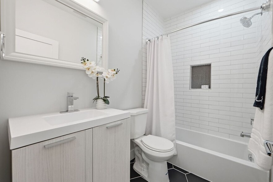 Building Photo - 3620 13th St NW