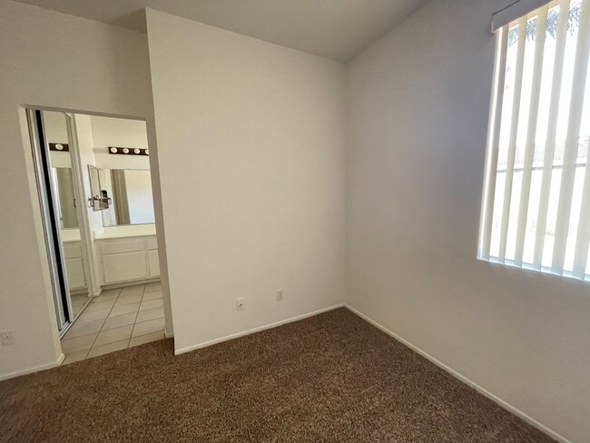 Building Photo - 4BD/2BA House - Newgarden St.