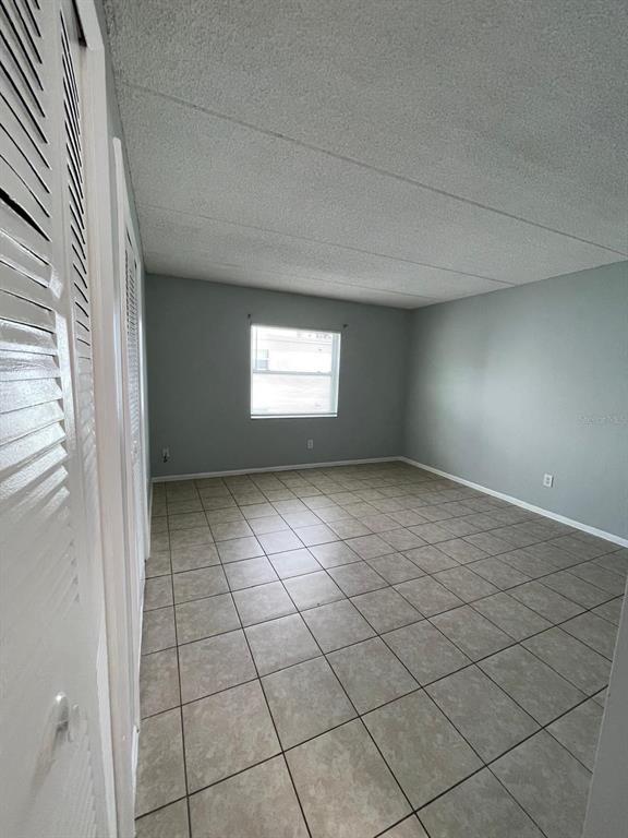 Building Photo - 2835 Somerset Park Dr