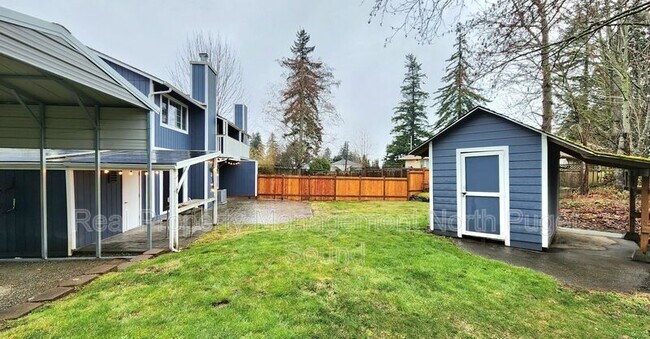 Building Photo - 13612 36th Pl W