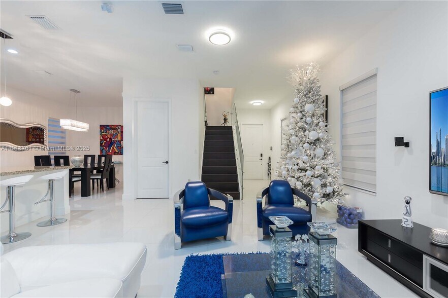 Building Photo - 9735 W 34th Ct