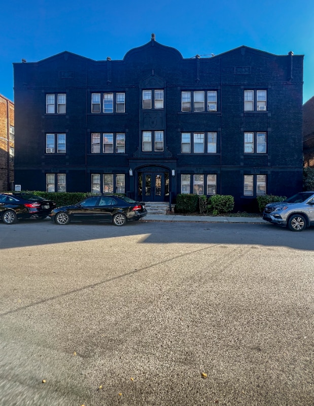 Building Photo - 1411 Roycroft Ave