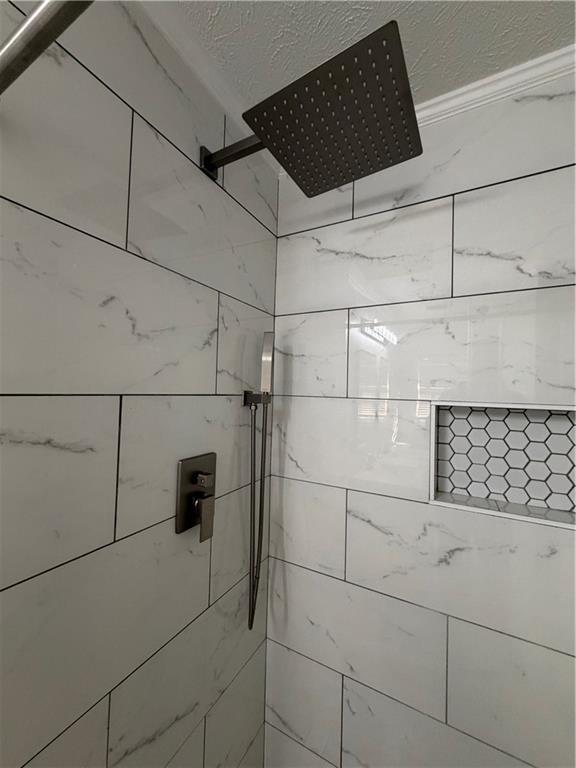 Building Photo - 3336 Camelot Dr NE