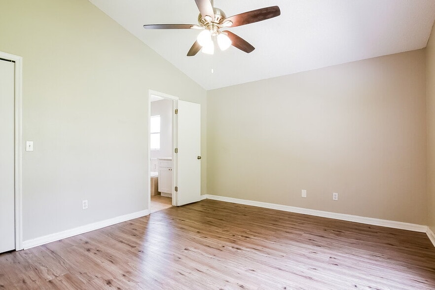 Building Photo - 1206 Sheeler Hills Dr