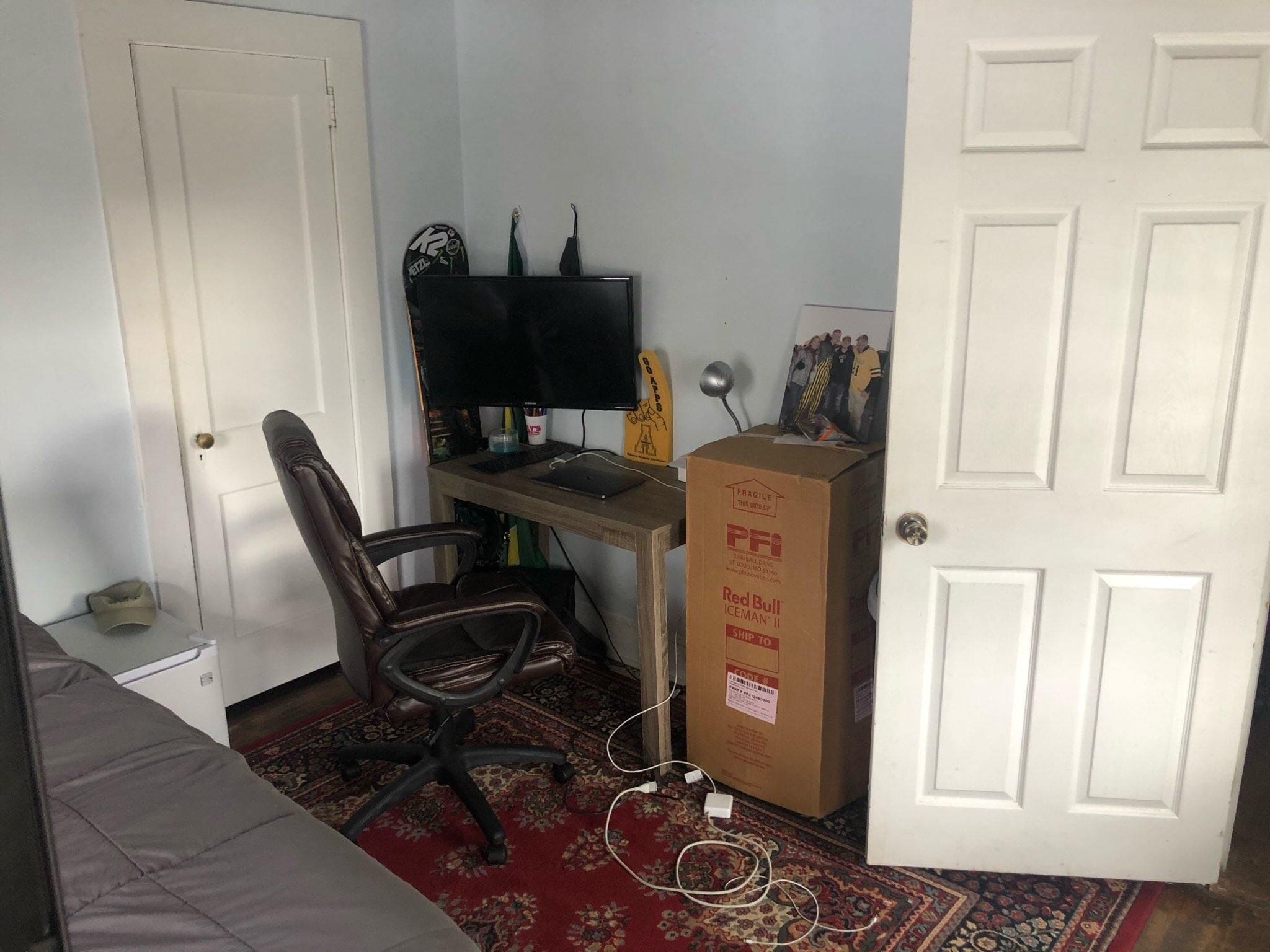 Building Photo - 1242 Old Bristol Rd