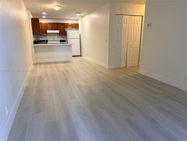 Building Photo - 10835 NW 45th St