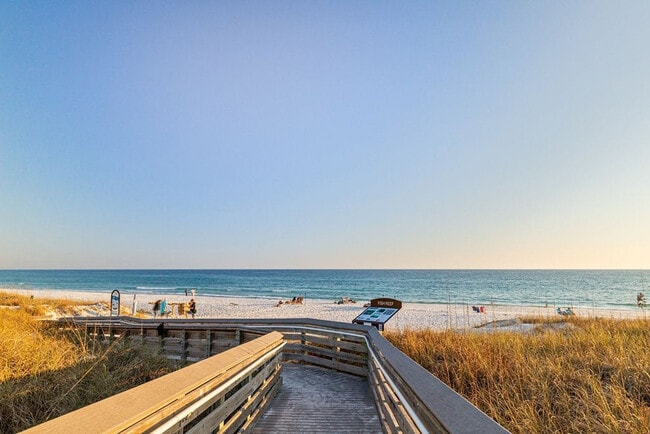 Building Photo - 24 Beach View Dr