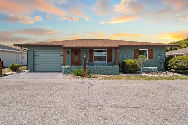 Building Photo - 706 W Brockton Pl