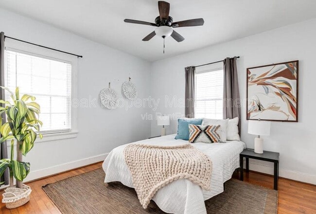 Building Photo - 4504 Hanover Ave