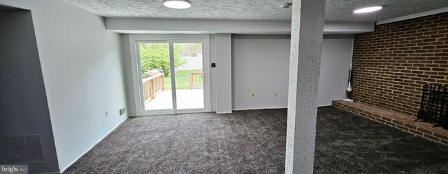 Building Photo - 16914 Dorchester Pl