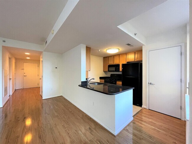 Building Photo - 355 I St SW